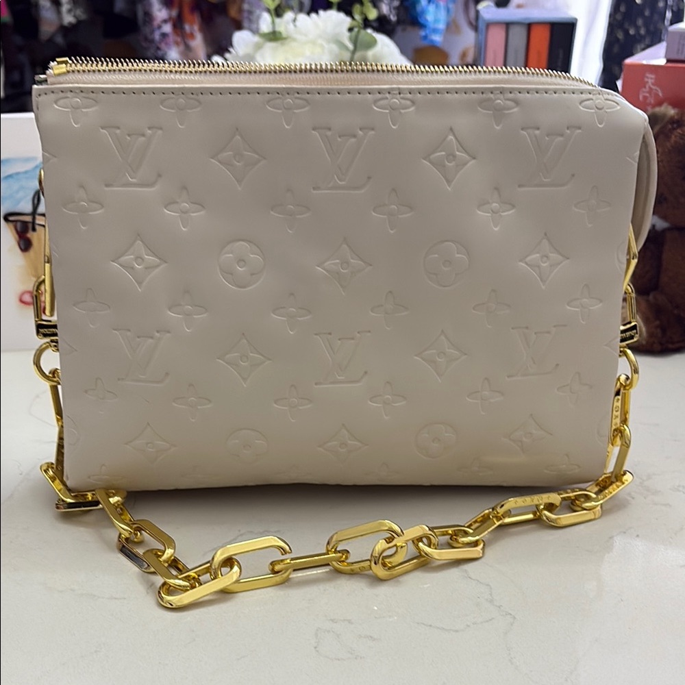 Cream Crossbody Bag with Gold Chain